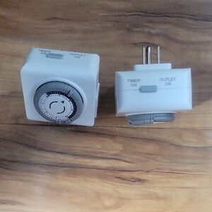 2 White Timer Outlet Plug